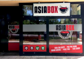 Beklebung Neueröffnung „Asia Box“