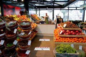 Einkaufen Kasse Virus Corona Lebensmittel Supermarkt Social Distancing